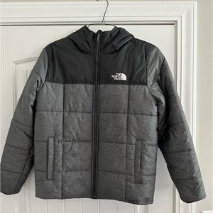 Boys North Face hood puffer jacket size XL, worn 3 times
